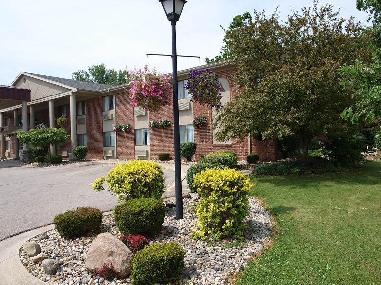 Americas Best Value Inn & Suites - Bluffton Extérieur photo