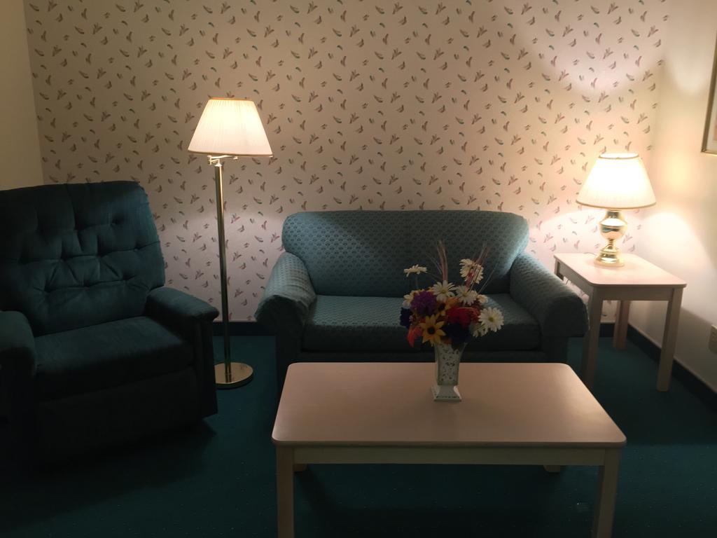 Americas Best Value Inn & Suites - Bluffton Extérieur photo