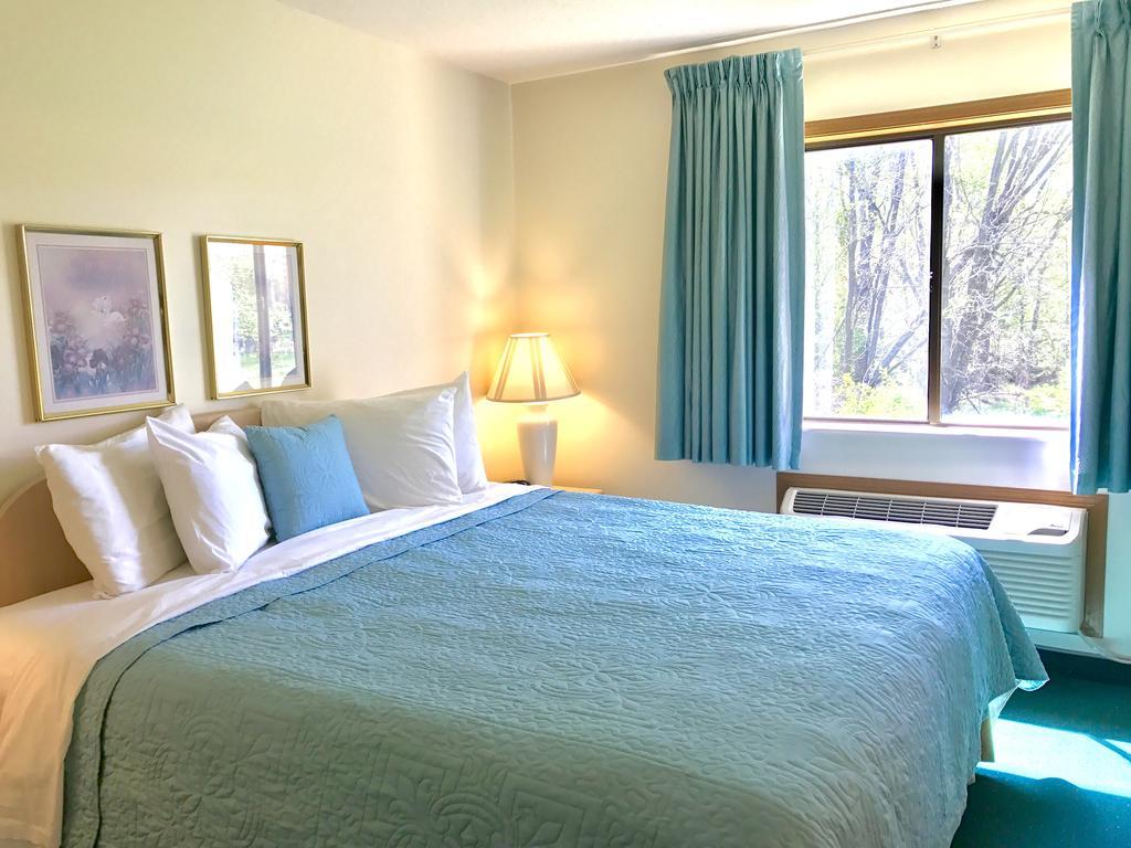 Americas Best Value Inn & Suites - Bluffton Extérieur photo