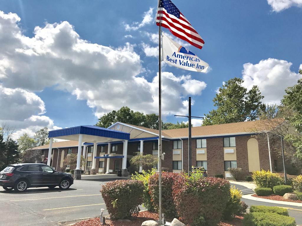Americas Best Value Inn & Suites - Bluffton Extérieur photo