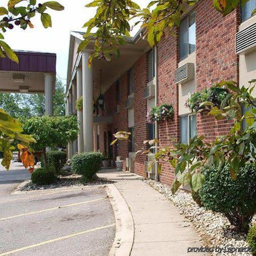 Americas Best Value Inn & Suites - Bluffton Extérieur photo