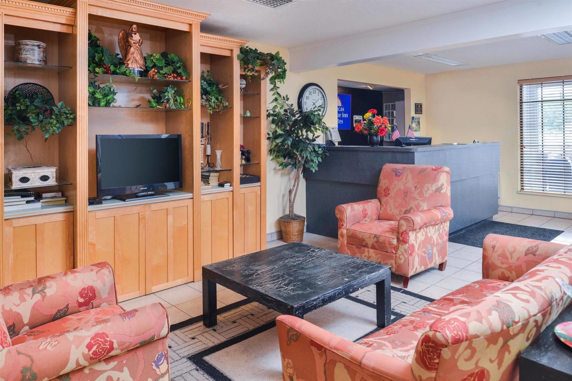 Americas Best Value Inn & Suites - Bluffton Extérieur photo