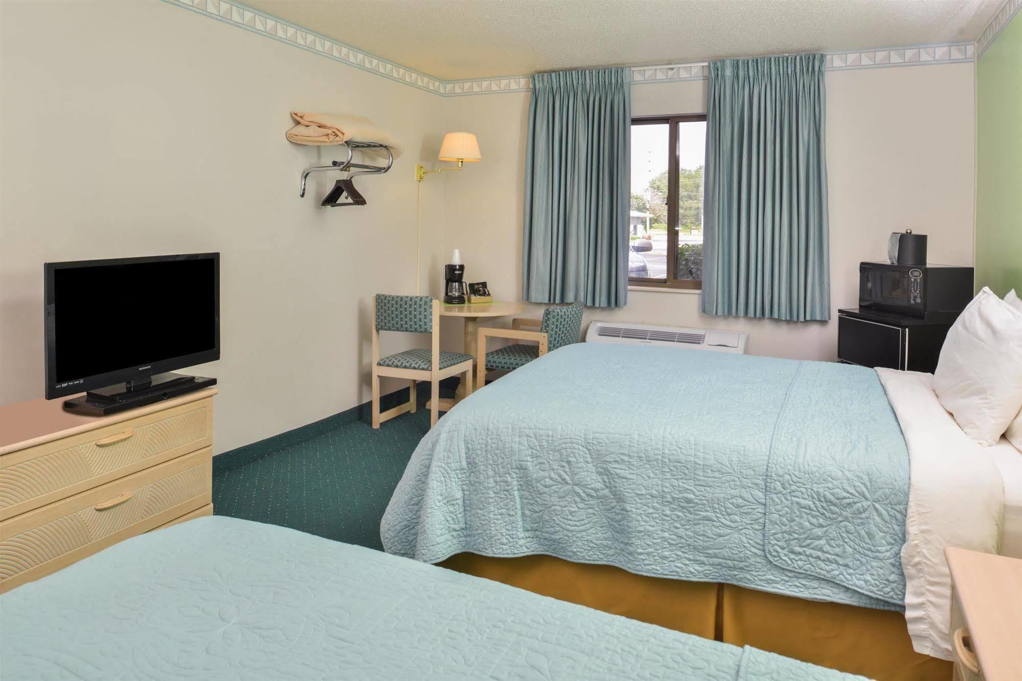 Americas Best Value Inn & Suites - Bluffton Extérieur photo