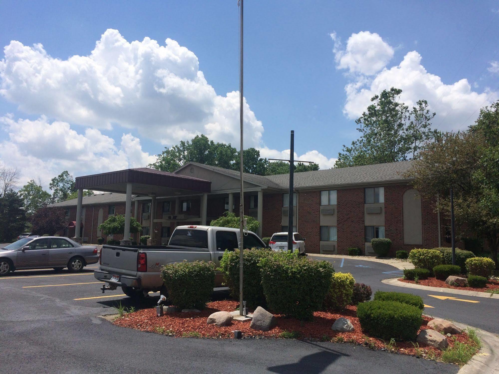 Americas Best Value Inn & Suites - Bluffton Extérieur photo