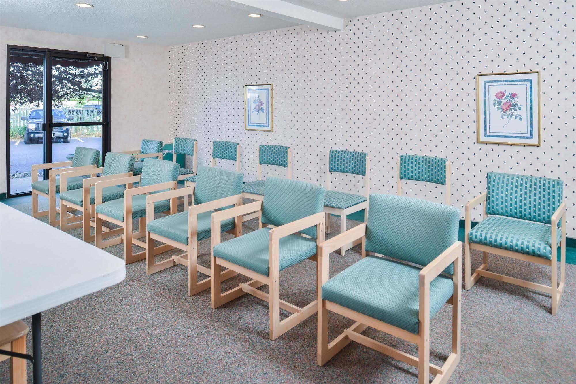 Americas Best Value Inn & Suites - Bluffton Extérieur photo