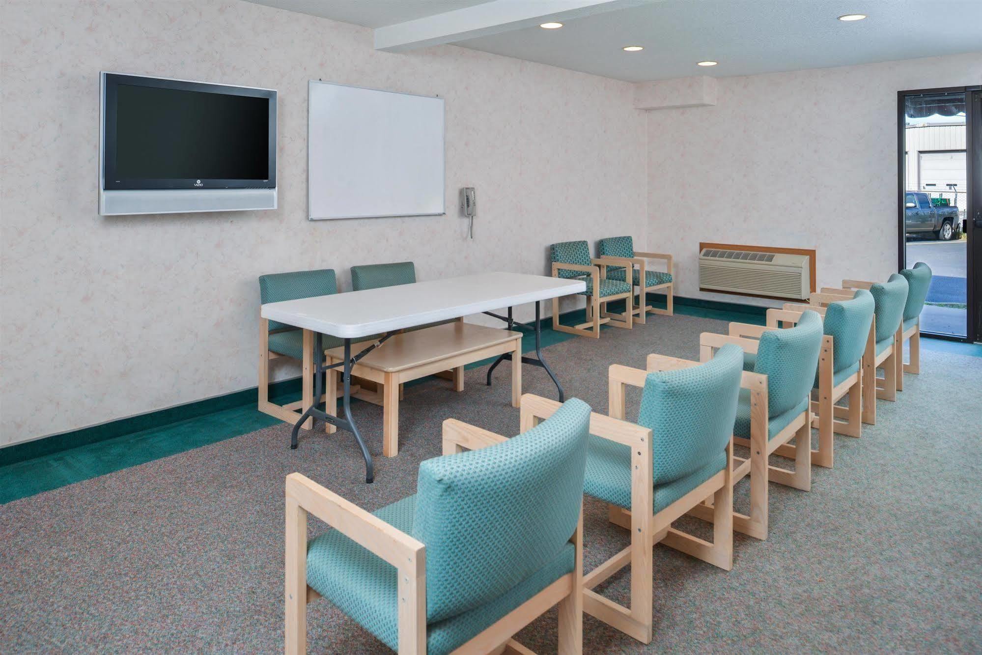 Americas Best Value Inn & Suites - Bluffton Extérieur photo